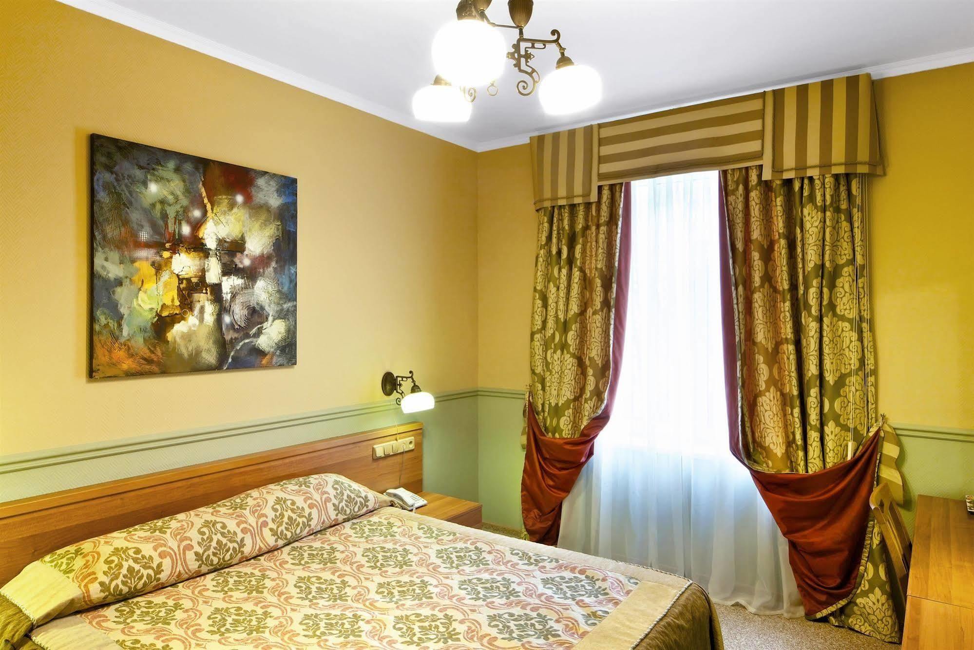 Frapolli Hotel On Deribasivska Street Odessa Eksteriør bilde