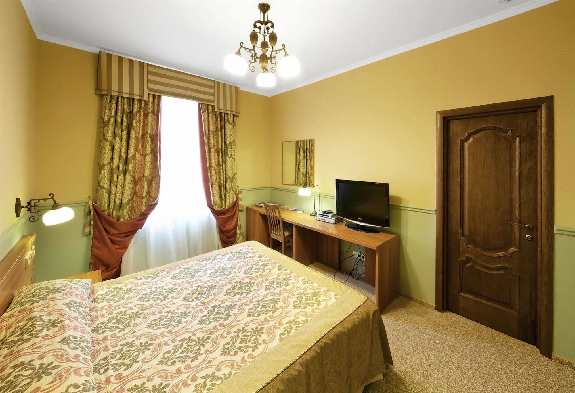 Frapolli Hotel On Deribasivska Street Odessa Eksteriør bilde